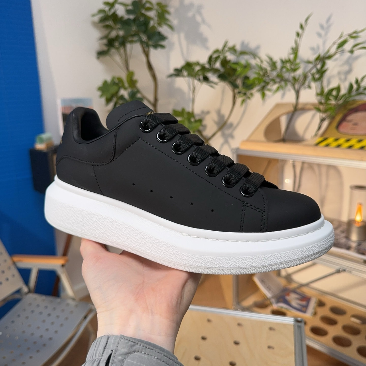 Alexander McQueen Oversized Smooth Black